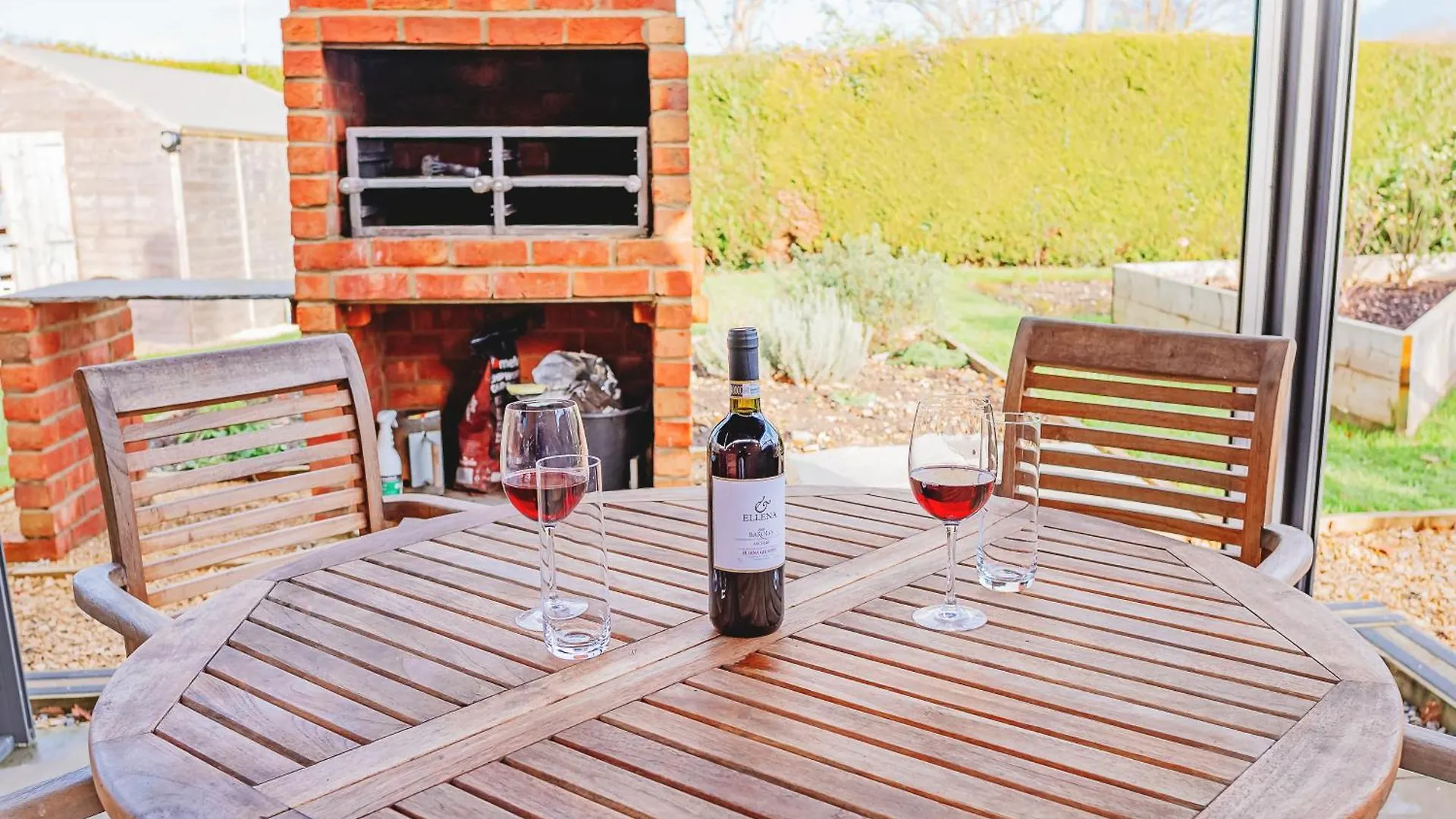 Cottage With Hot Tub - Near Cheltenham And Tewkesbury